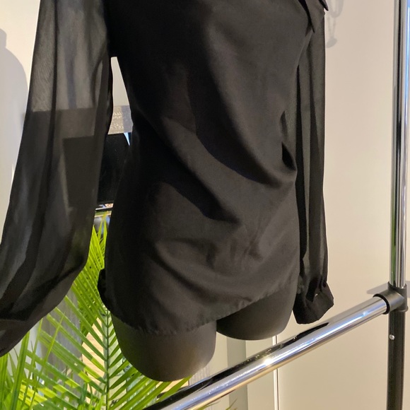 GORGEOUS BLACK BLOUSE WITH SHEER POUFF SLEEVES - Picture 3 of 7